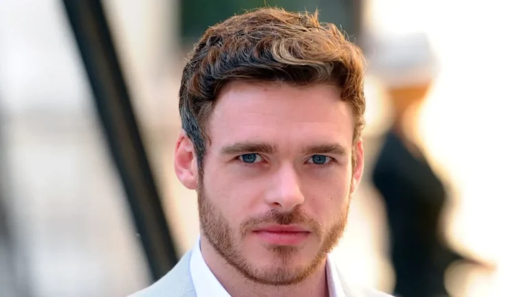 Is Richard Madden Gay? All that You Need To Know
