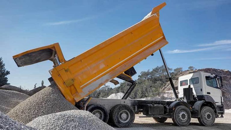 Benefits and Uses of Dumper Truck