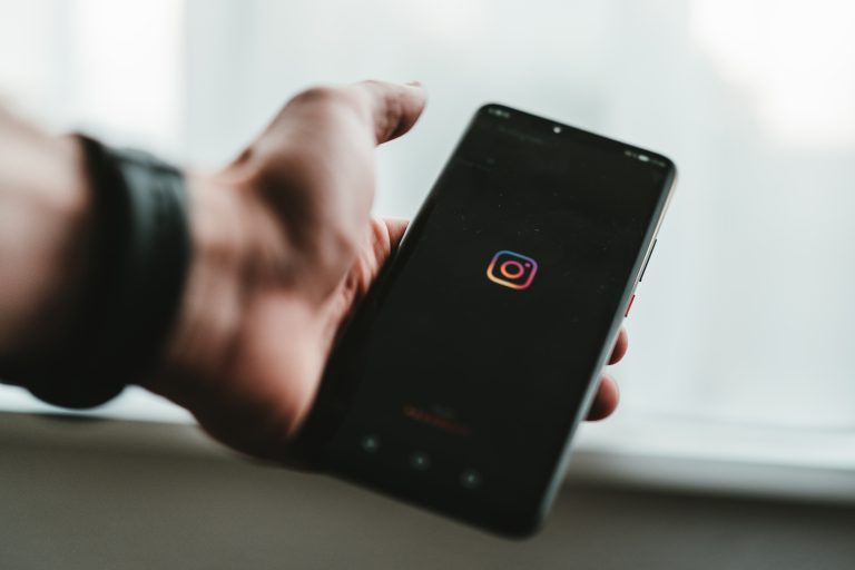 How to Get Verified on Instagram: A Step-by-Step Guide for Beginners