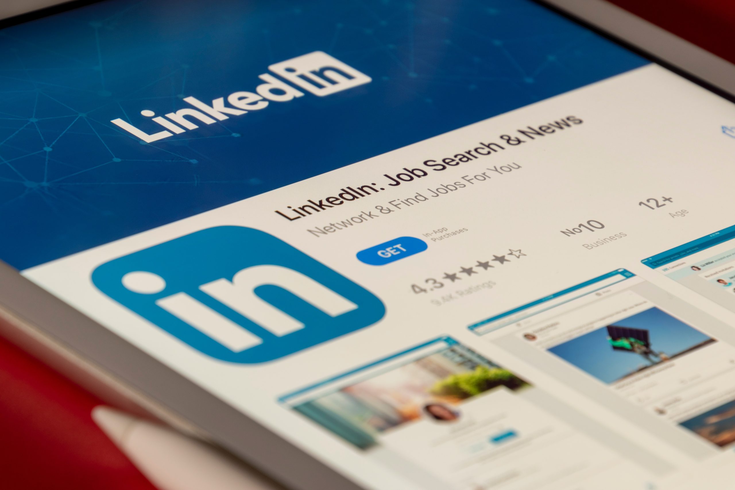 Accessing LinkedIn Privacy Settings